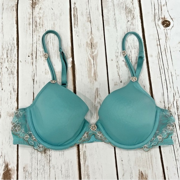 Victoria’s Secret lpex Lace full coverage Bra - Picture 1 of 13